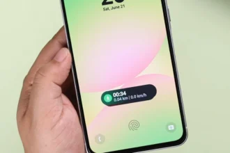 Now Bar isn't placed at the bottom screen