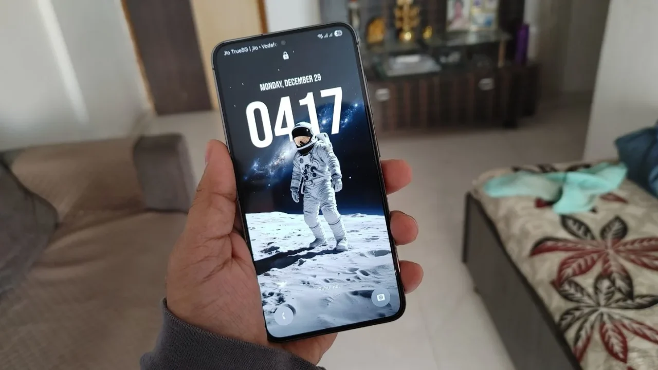 iOS-style depth effect on my Galaxy phone (2)