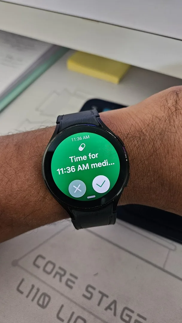 Medication feature on Galaxy Watch 4